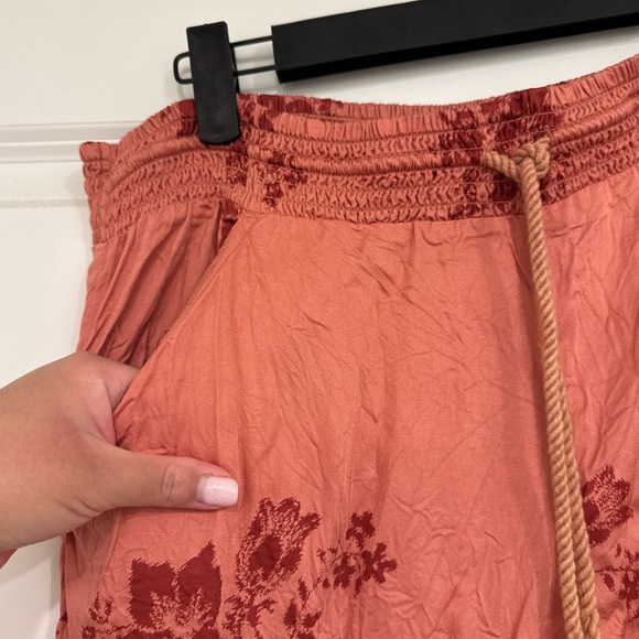 Billabong Drawstring Pants - Picture 8 of 9